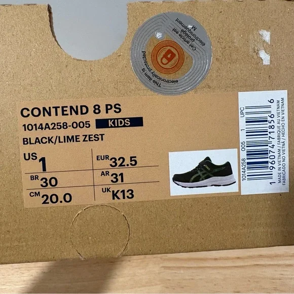 ASICS • Size 1 • RUNNING SHOES - Picture 3 of 8